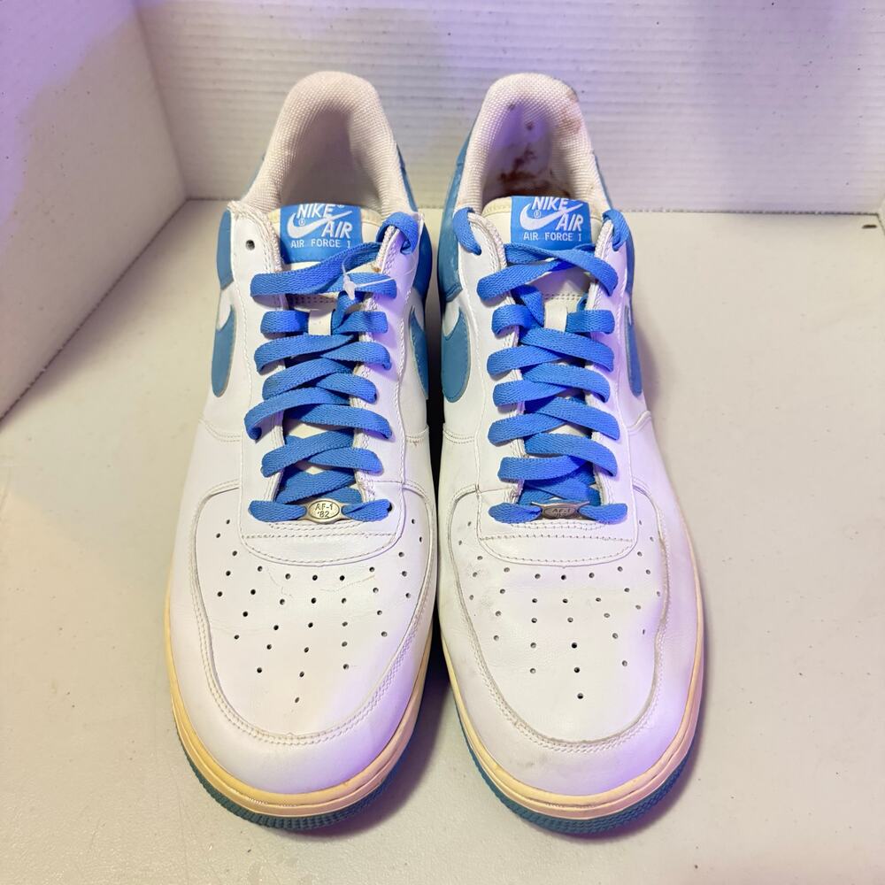 Nike Air SZ 15 light blue and white in Great condition with some scuffs